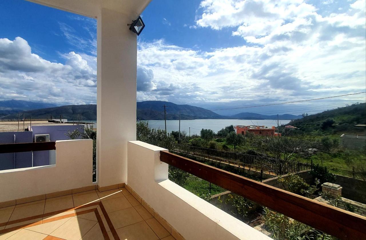 Mihal Suites Sarande Bagian luar foto